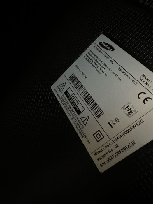 Телевизор Samsung UE40H5000Aw