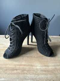 Buty do high heels