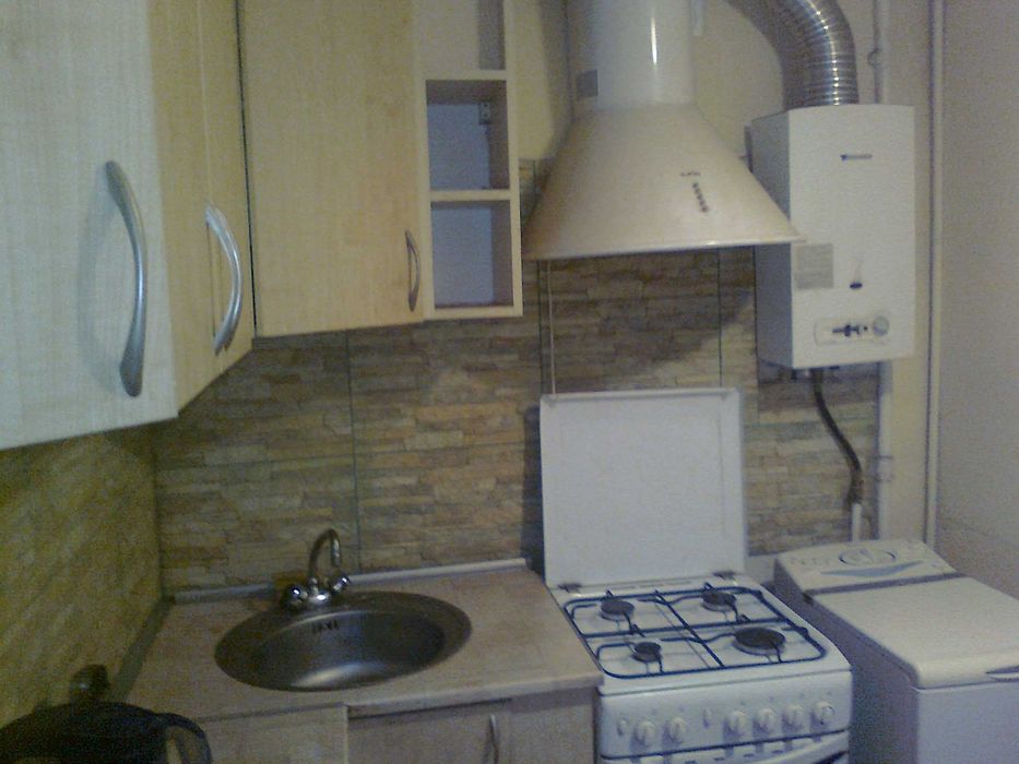 Продам свою 3-х комнатную квартиру, Каменское, Правый берег.