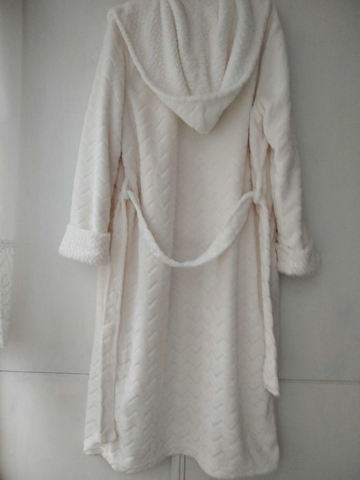 Жіночий халат Tu