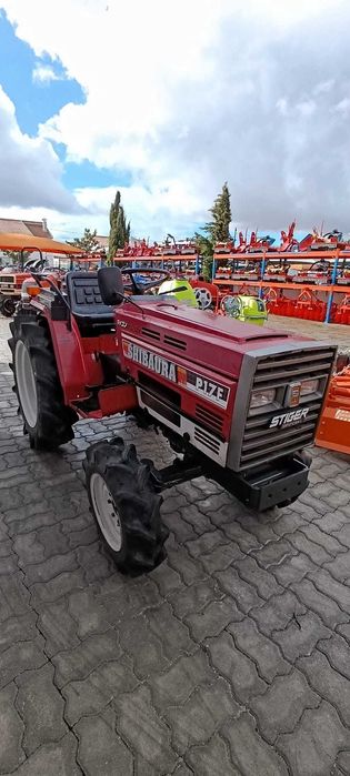 Campanha de Natal: Trator Shibaura p17f  + 4 alfaias POUPE 1250