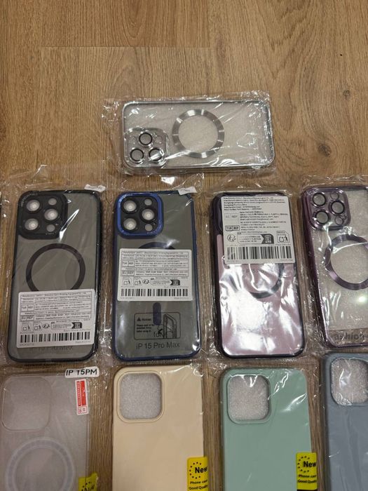 Продам чохли для Айфон 15 Про Мак
