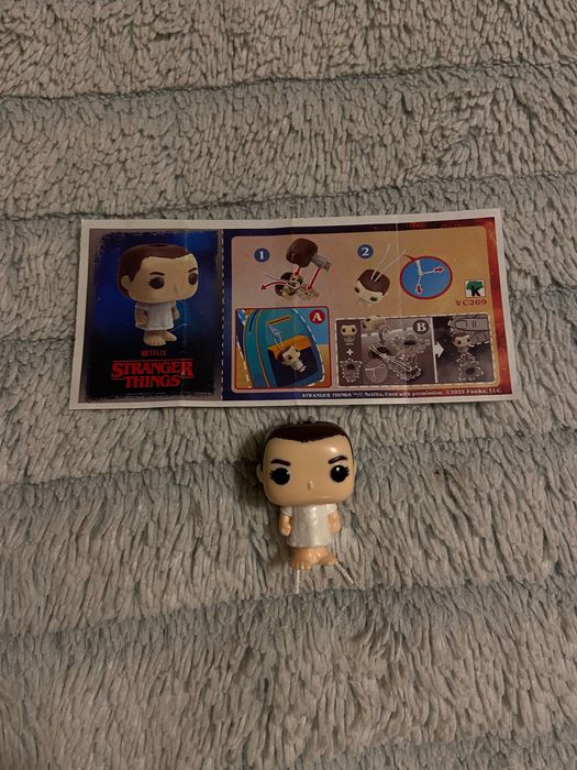 Figurki kinder joy stranger things