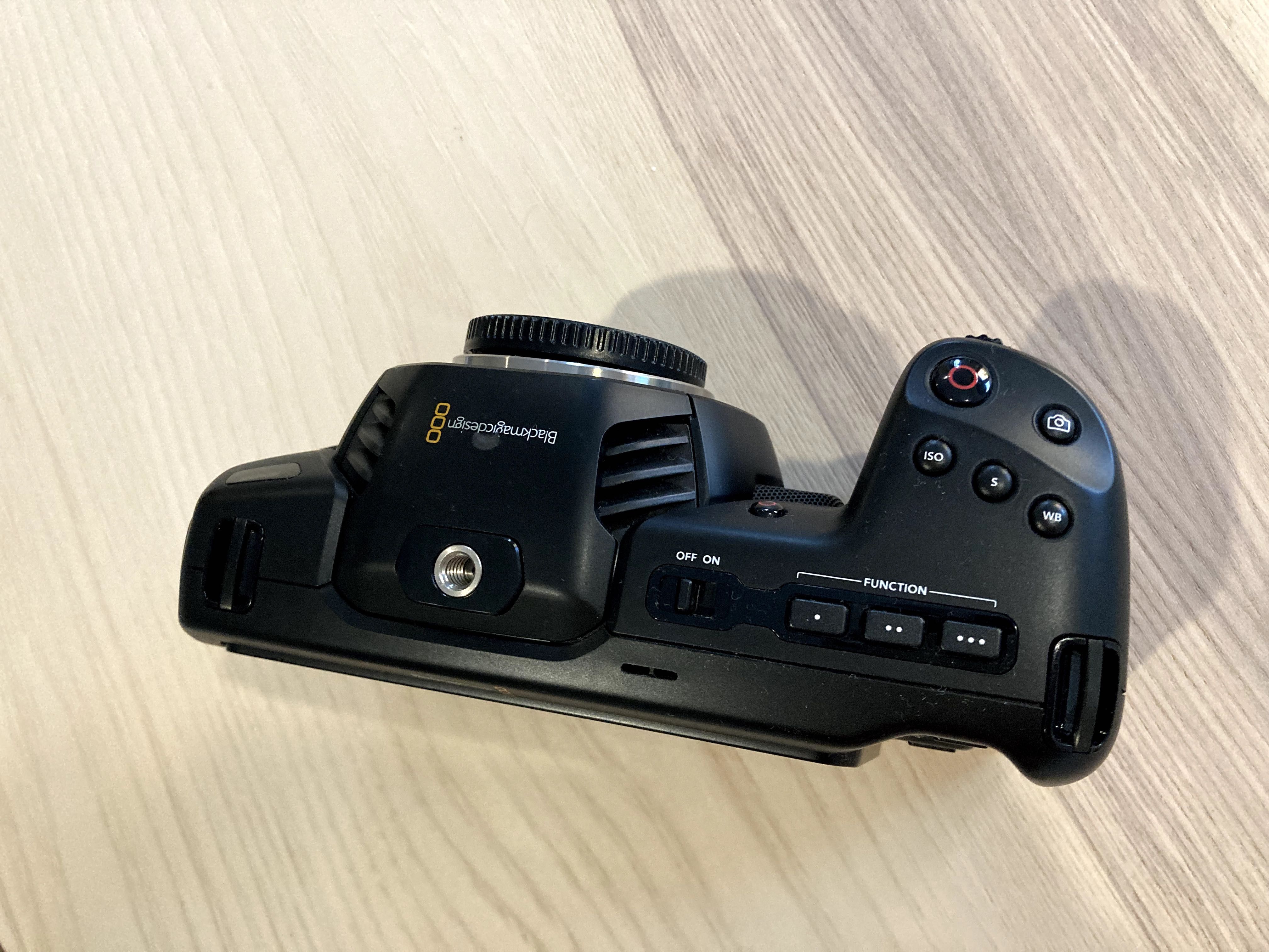 Venda a preço acessível Black Magic Pocket 4K Camera