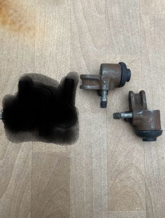 Рабочий тормозной цилиндр(левый)УАЗ 452 469,(Ульяновск),СССР