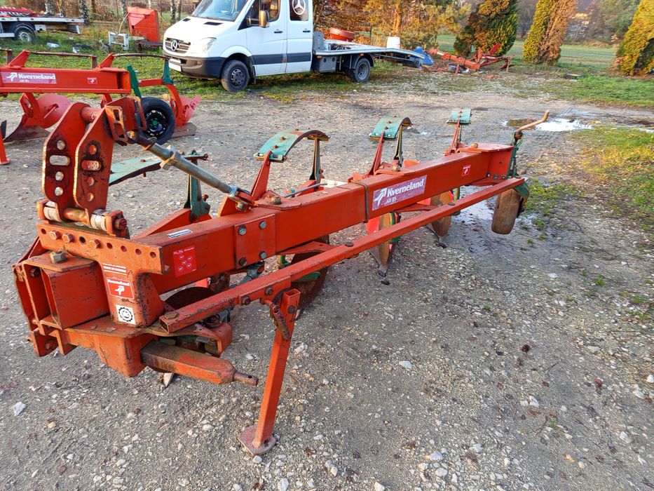 Sprzedam pług Kverneland 4 skibowy AB 85 Vario