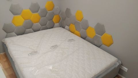 panele tapicerowane 3D hexagon 30x26 nad łóżko lub na ścianę