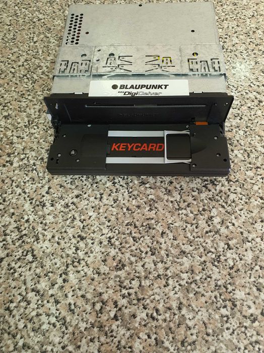 Rádio+CD marca Blaupunk 4/40 W