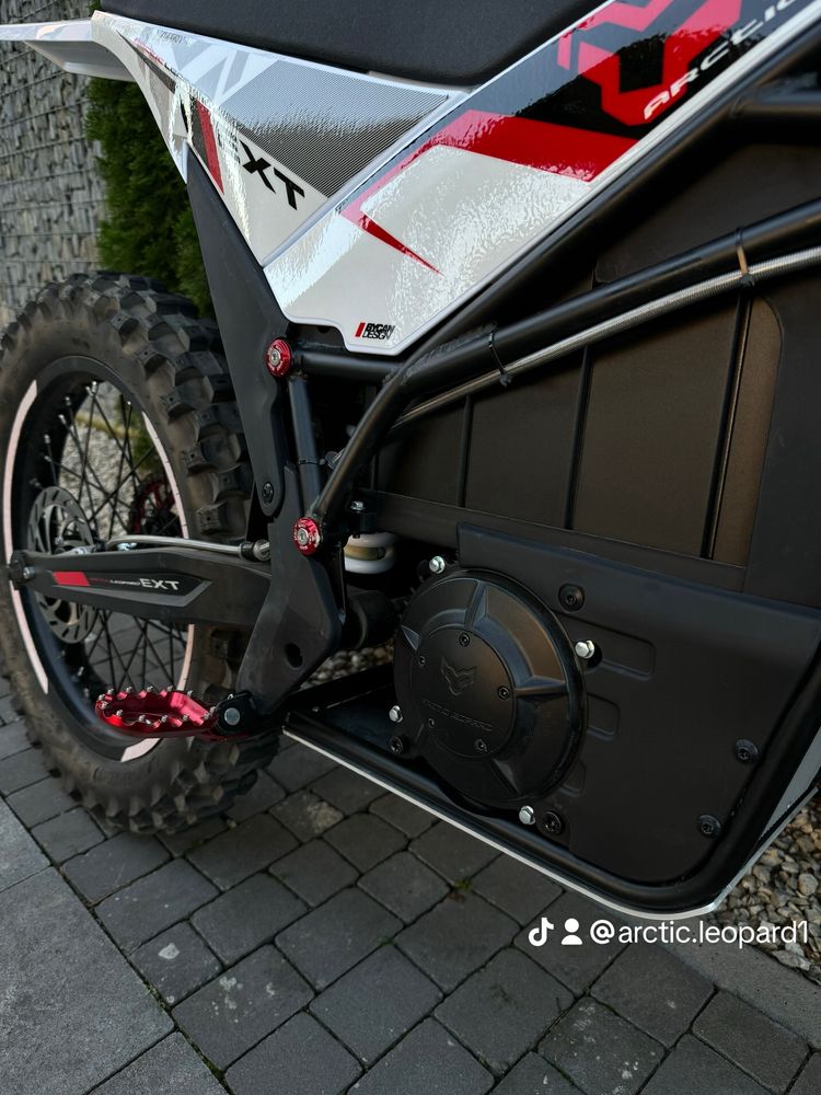 Електробайк Arctic leopard EXT 700