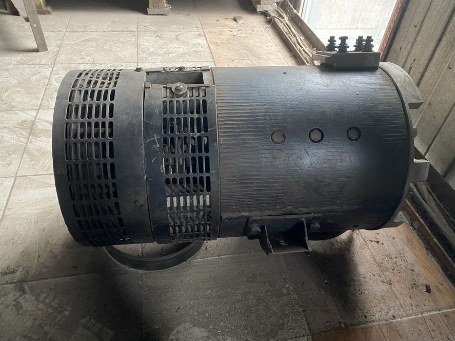 Двигатель электрический тяговый ЕТ 12/7.5/12