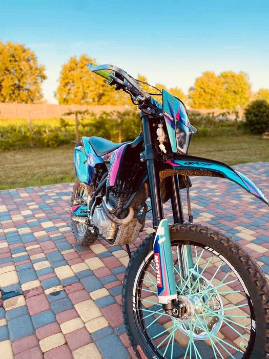 Продам мотоцикл Geon GNS 250