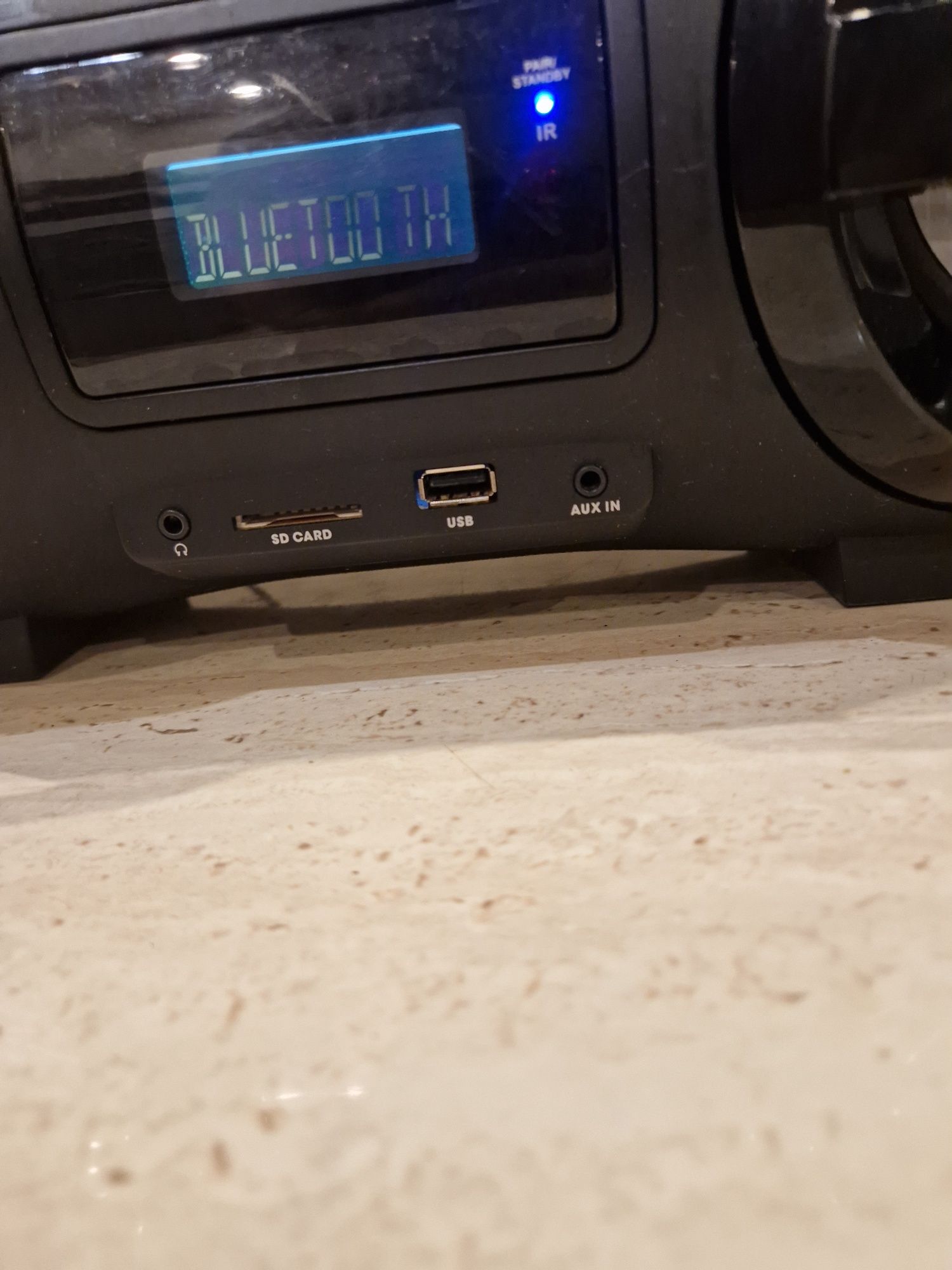 Radio bumbox AEG bluetooth