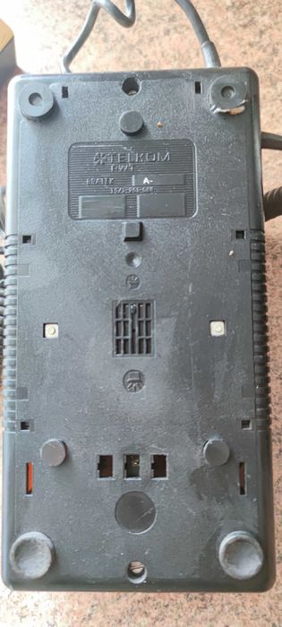 Zestaw telefonów stacjonarnych