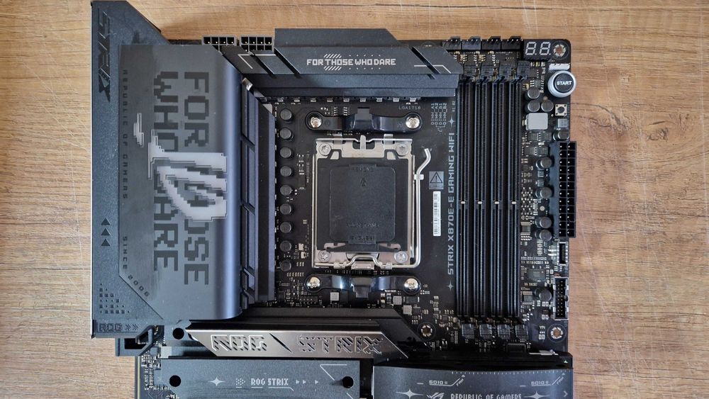 Płyta główna ASUS ROG Strix X870E-E Gaming WiFi AM5 box gwaranc 516112
