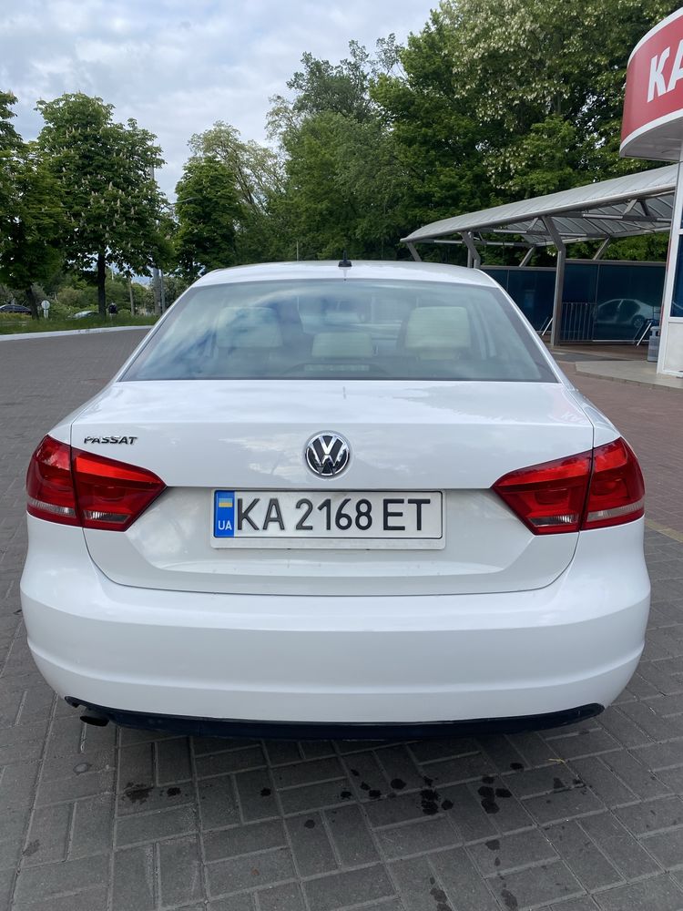 Volkswagen Passat 2013 2,5 gas/benz