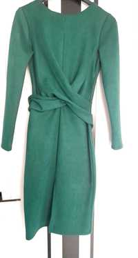 Стильне плаття ,дуже гарного зеленого кольору