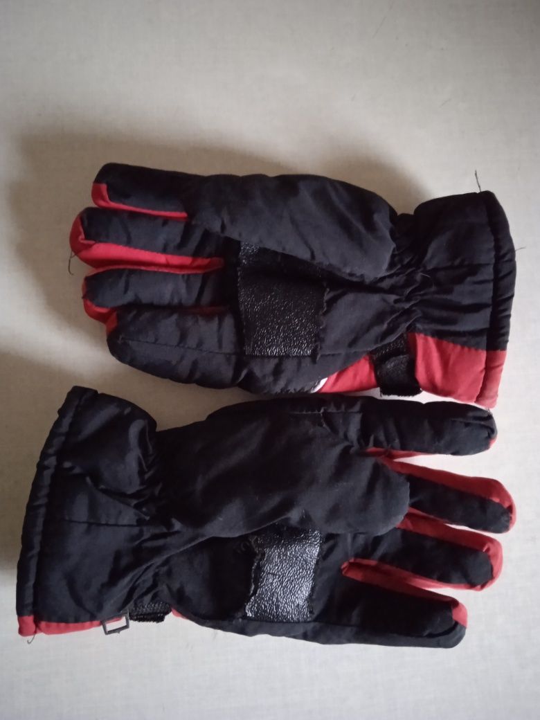 Детские зимние утеплённые перчатки