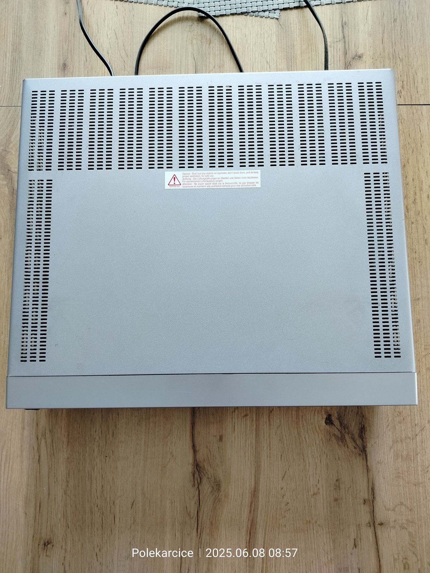 JVC amplituner kina domowego