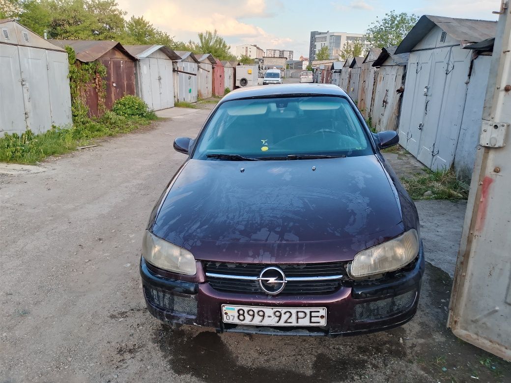 Продам Опель Омега 2.0