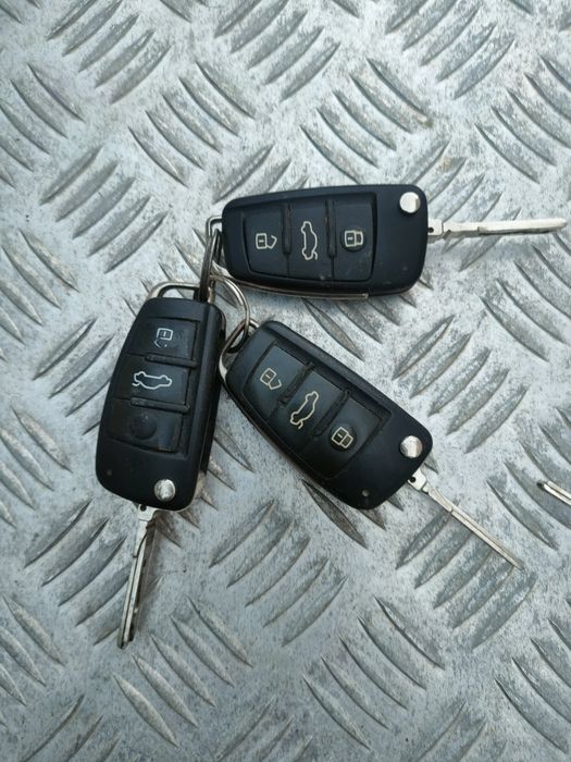 Audi A4 B7 A3 8P kluczyk stacyjka klamka kluczyki części