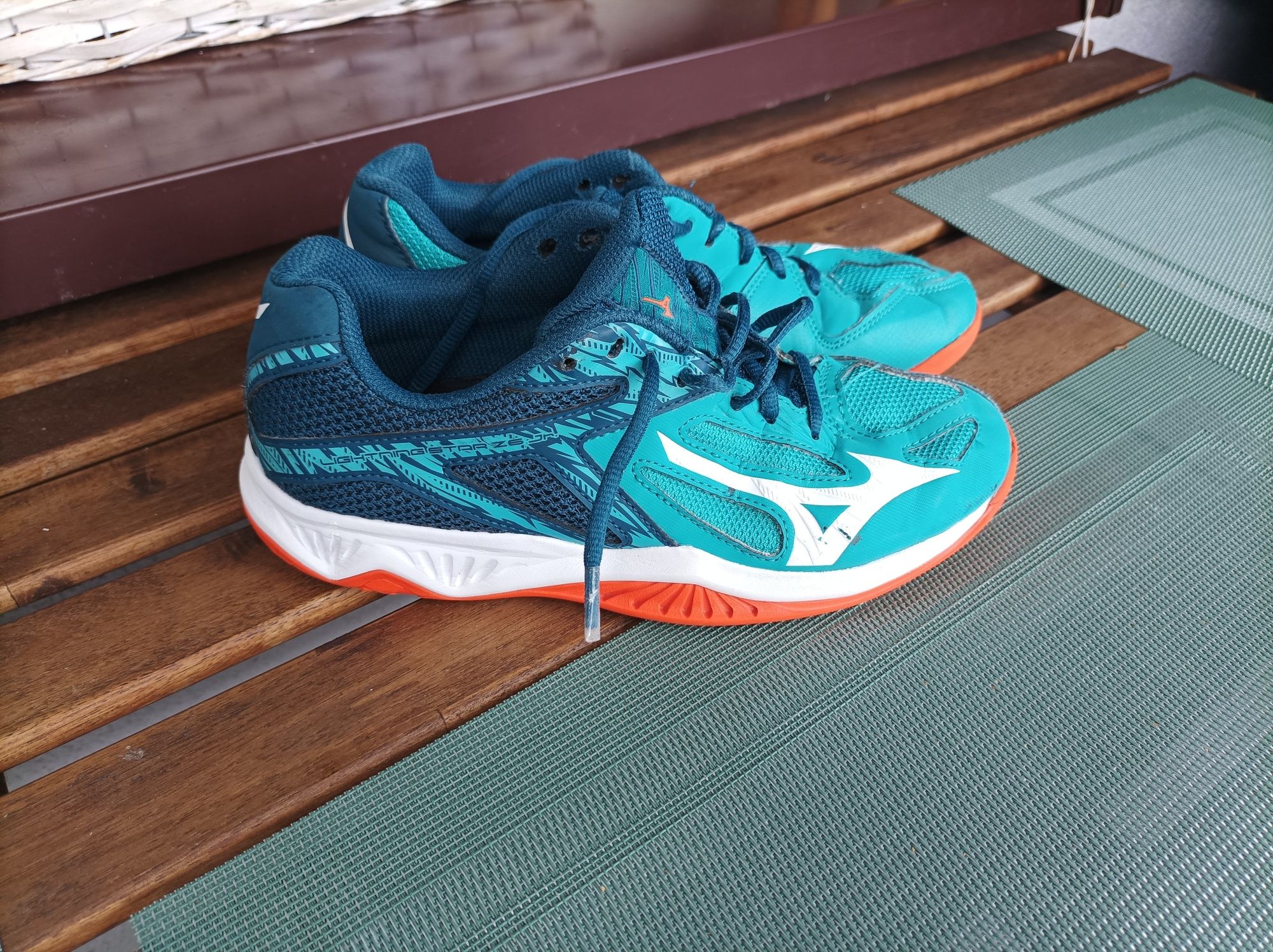 Buty do siatkówki Mizuno Lightning star z6 Jr