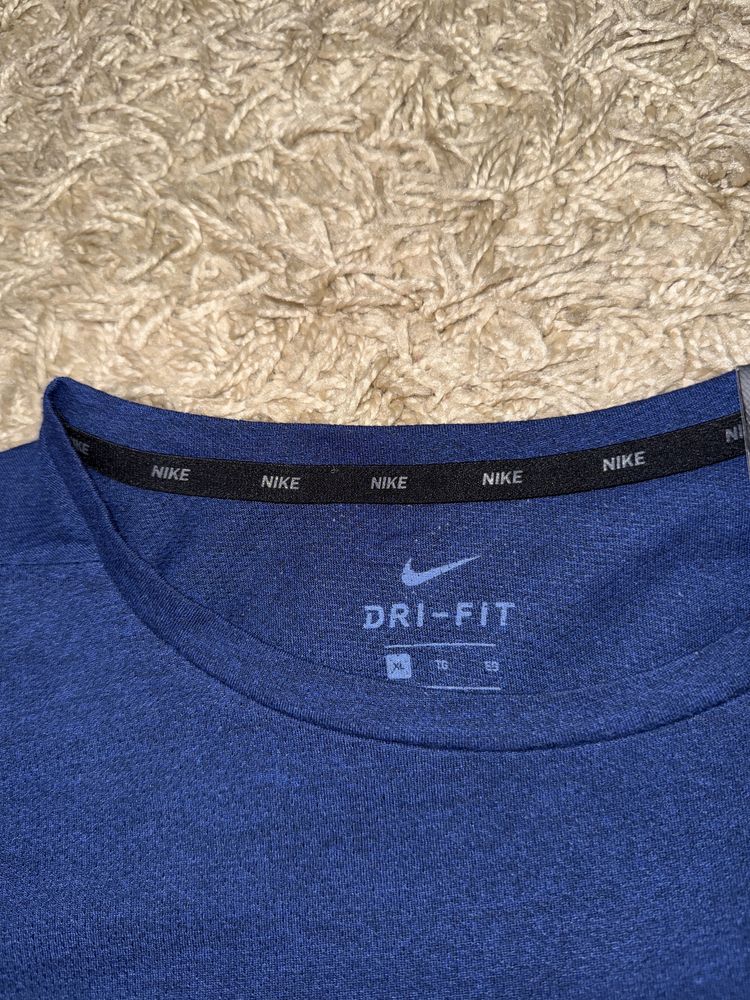 Новая футболка Nike dri fit оригинал хл