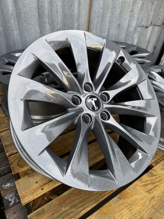 Диски 5/120r19 tesla model s turbine original