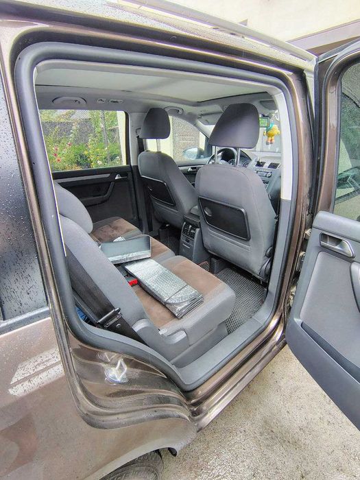 Volkswagen Touran 2011