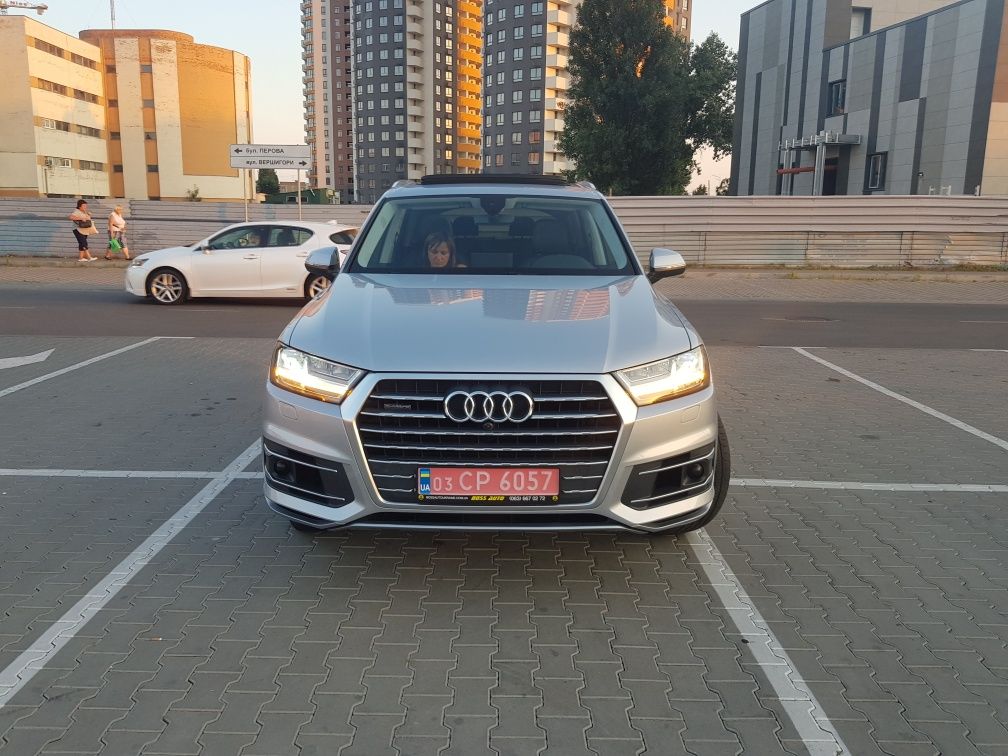 Audi Q7 4 M 3.0  TFSI