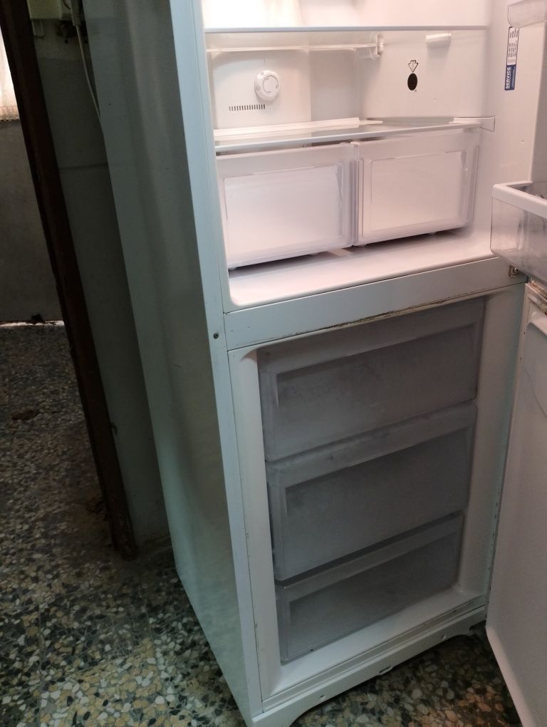 Frigorífico combinado Ariston Hotpoint