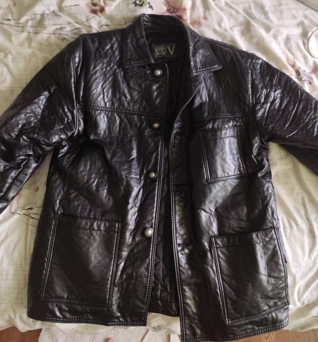 Продам кожаную куртку Versace. Оригинал!!! Эксклюзив !!!