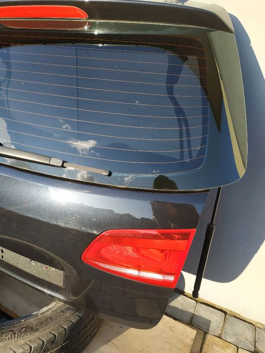VW Passat B7 Універсал направляюча заднього бампера підсилювач