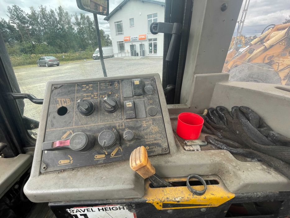 Ciągnik Rolniczy / Transportowy JCB Fastrac