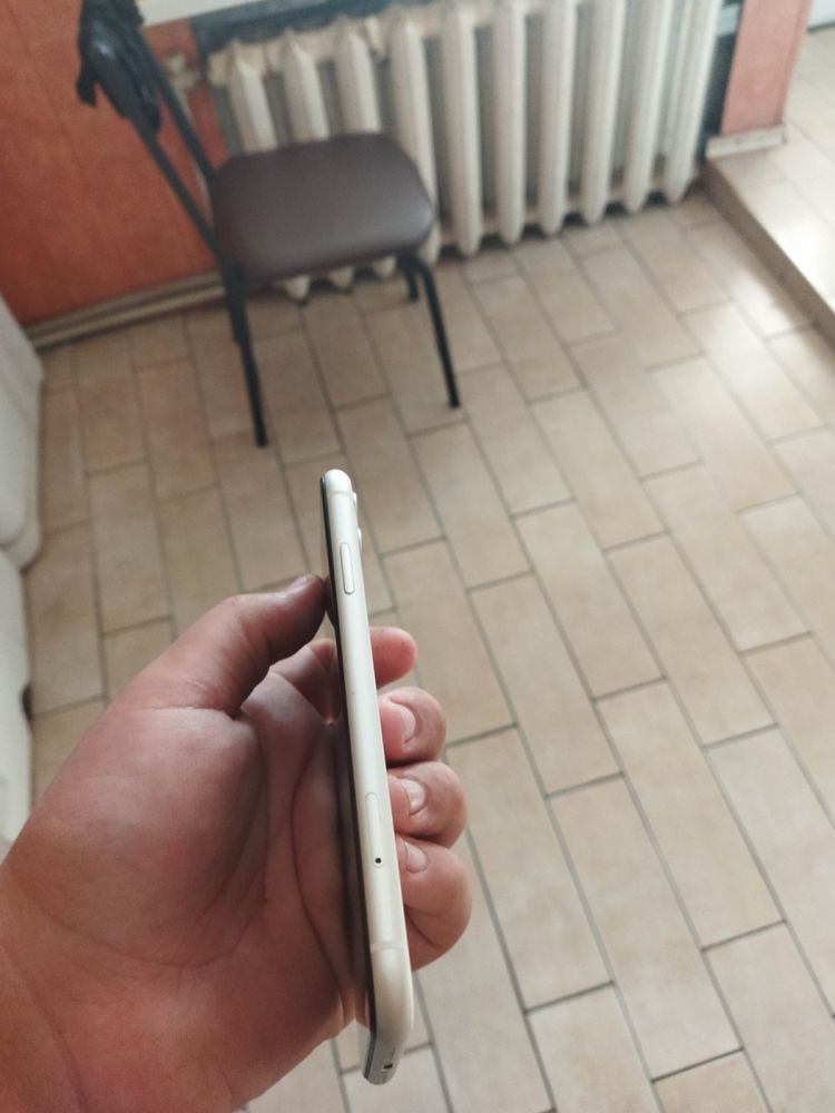 iPhone 11 на 64