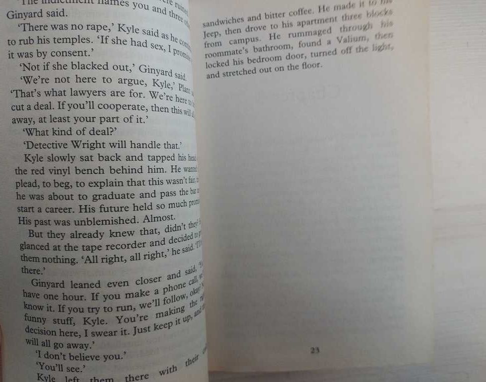 John Grisham The Associate english book