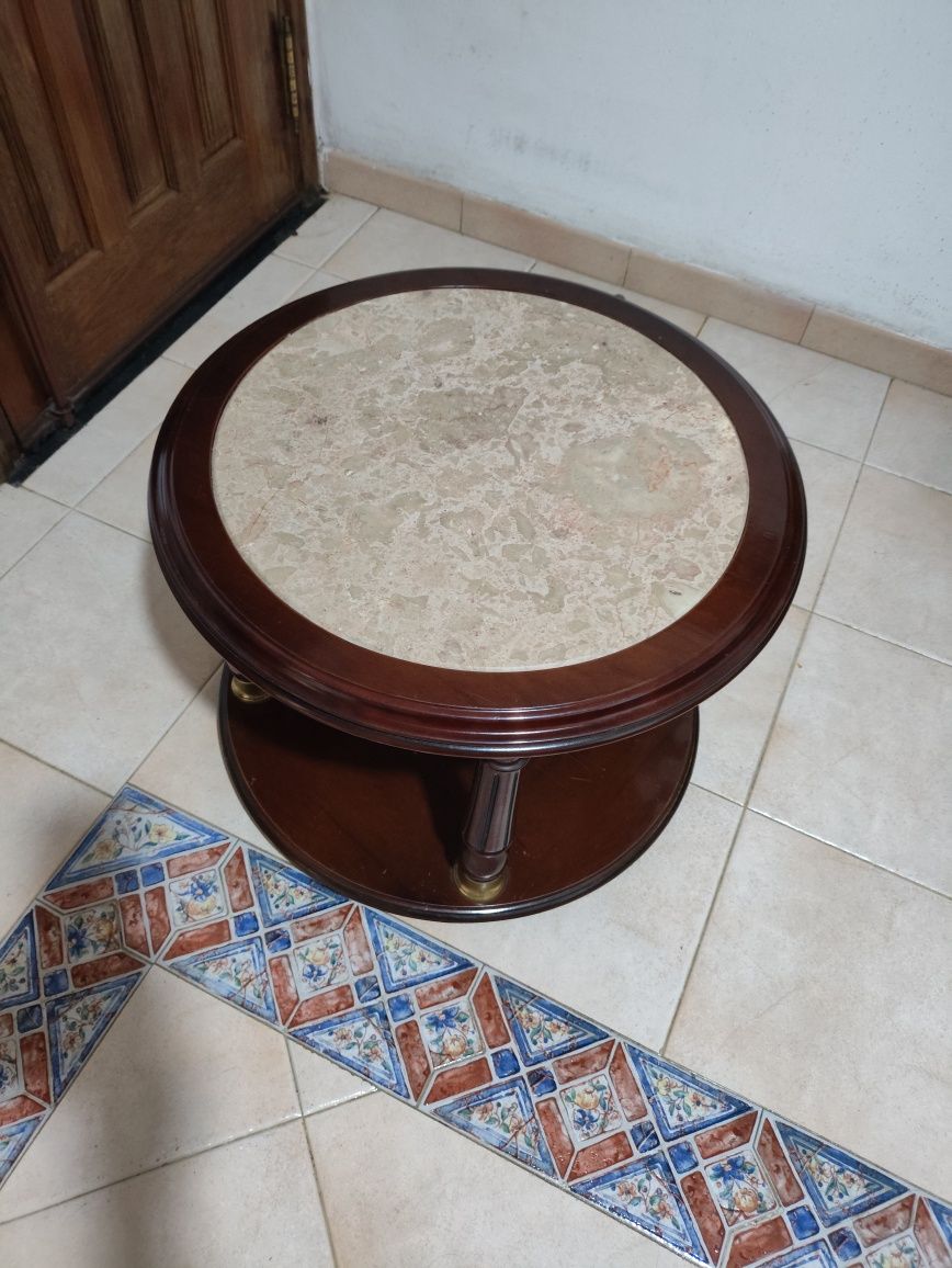 Mesa de centro em mogno e pedra mármore