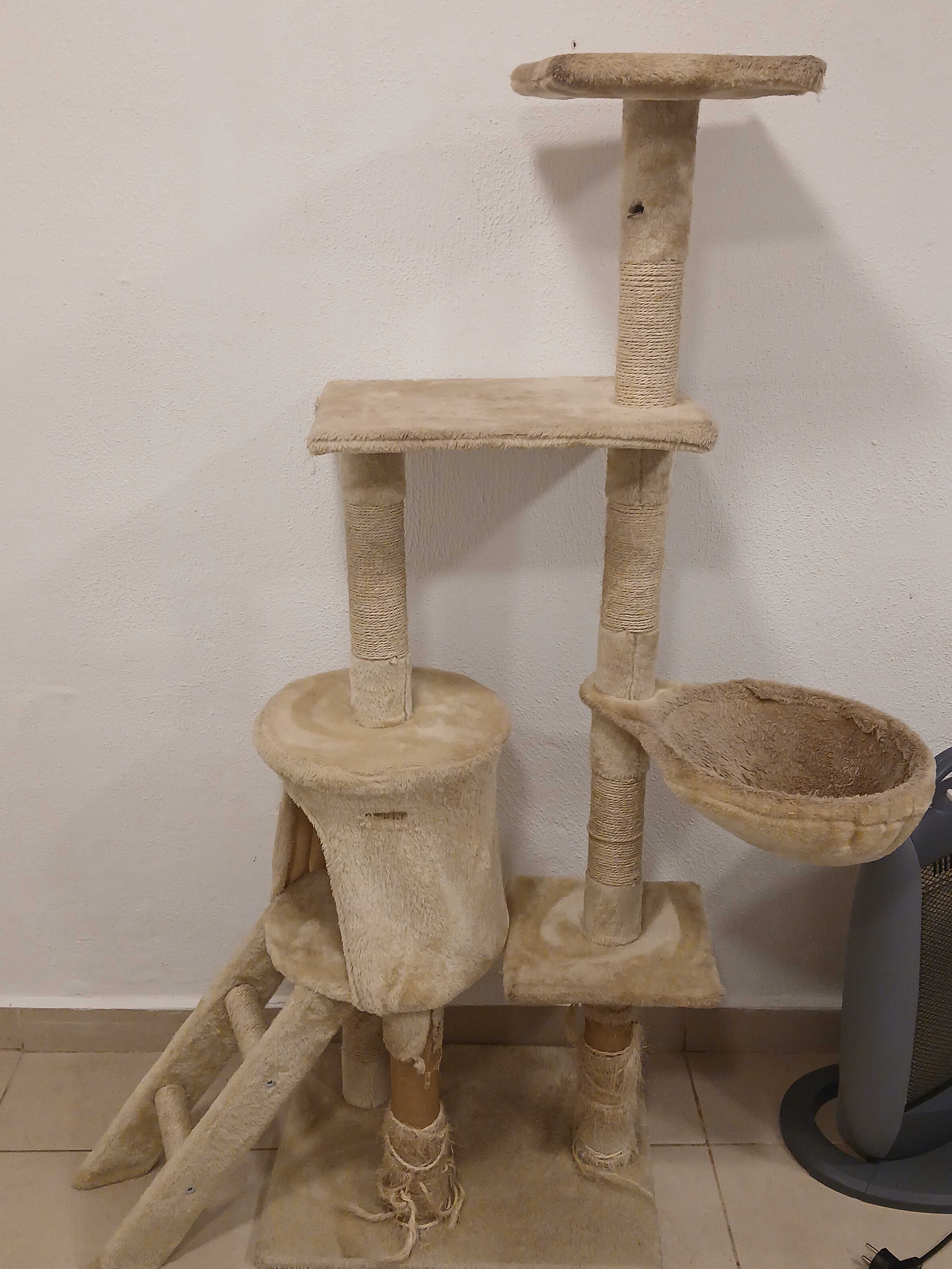 Aranhador gato usado