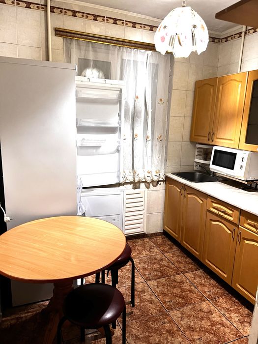 2к.квартира метро Оболонь 1хв. пішки