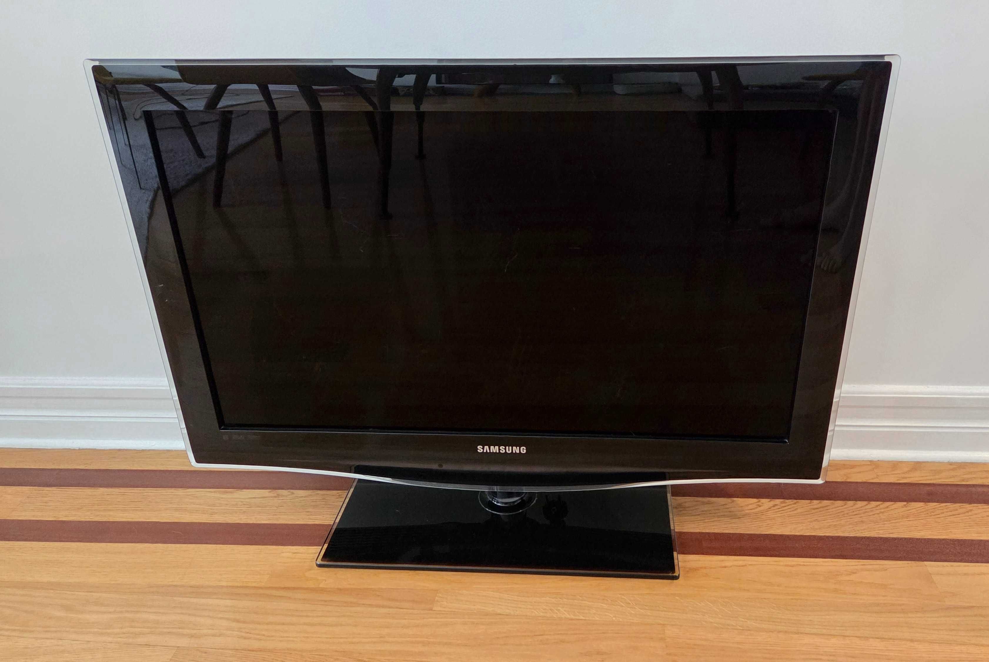 Telewizor Samsung LE32B650 | Full HD | 32" | DVB-C DVB-T | HDMI USB