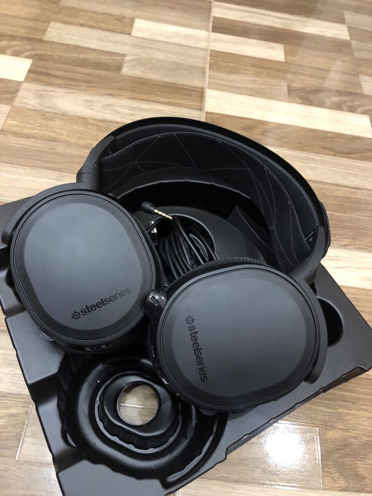 Наушники SteelSeries Arctis 7 61505