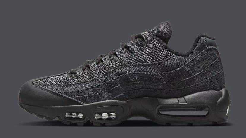 Nike Air Max 95 EssentialTriple Black R.43