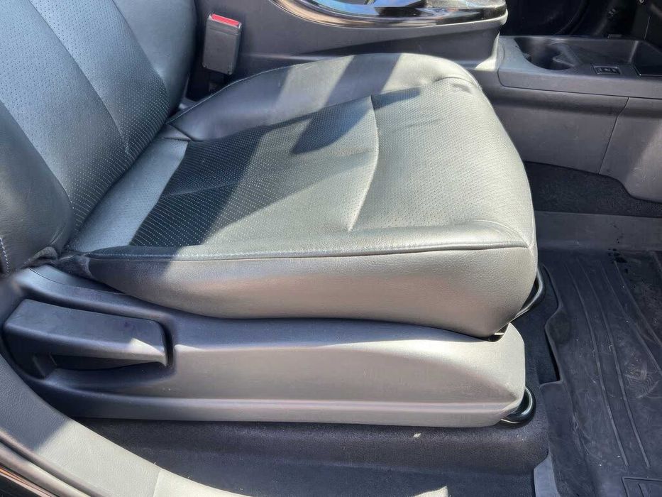 Nissan LEAF SL      2015