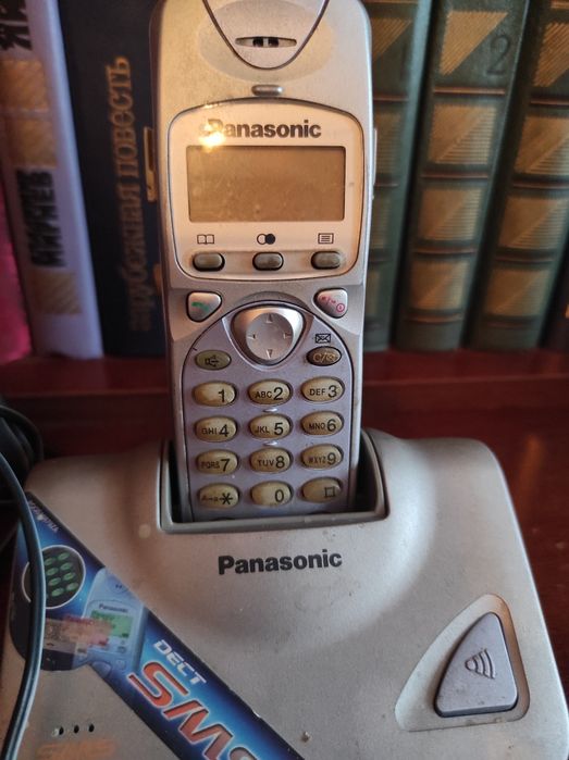 Радиотелефон с адаптером рабочий