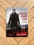 Krocząc wśród cieni film