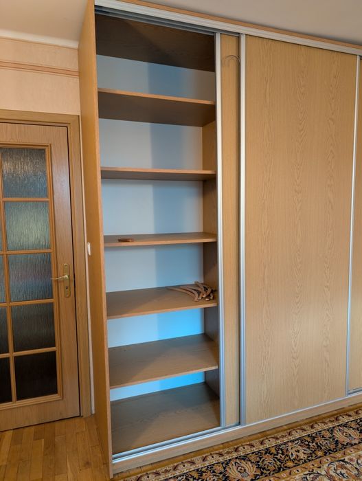 Szafa na wymiar 3-drzwiowa 251cm