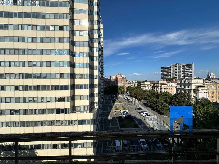 Продам видовую 3к на ул. Вернадского 33в!