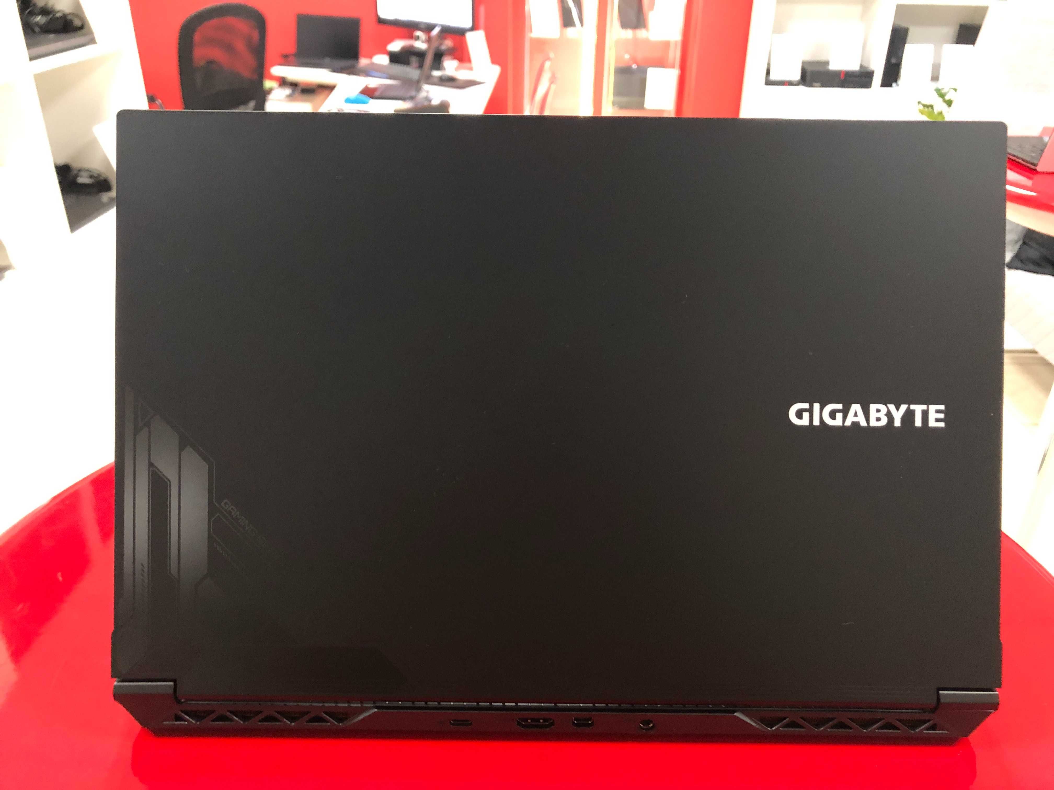 Nowy Gamingowy Gigabyte G5 KF i5-12500h 16GB 512SSD RTX 4060 15" 144Hz