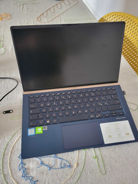 Pc Asus zenbook UX433fn