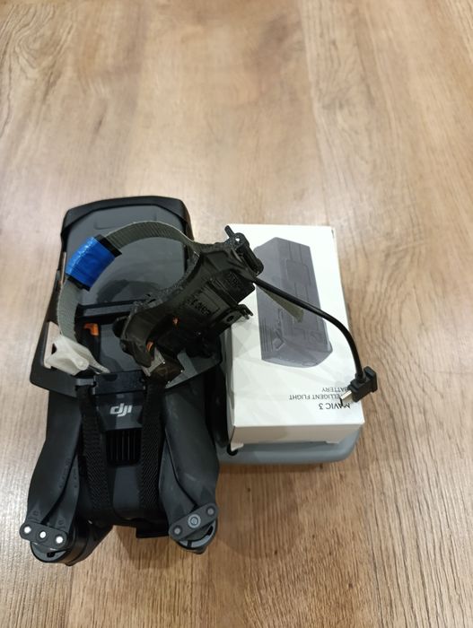 Мавік 3 усе нове.Навіть не літало,і не працювало.