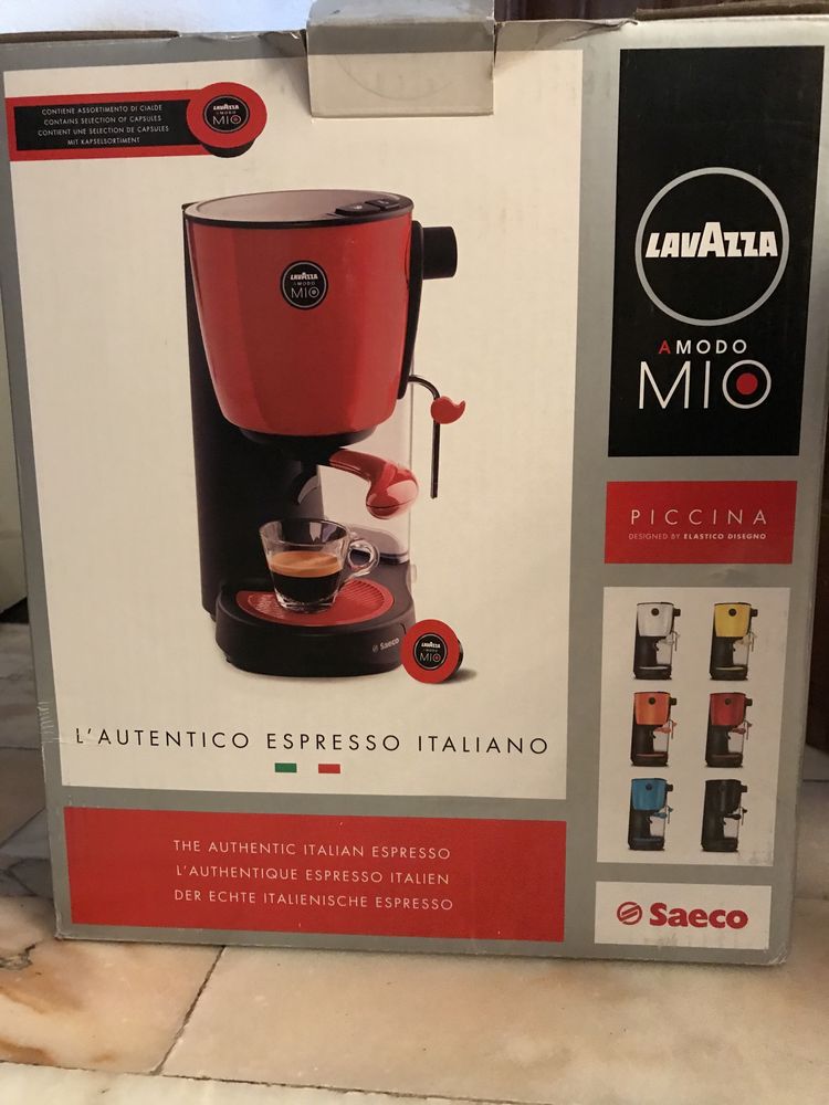 Máquina café Lavazza avariada